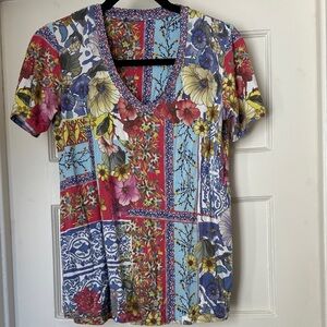Johnny Was XXS Multicolor Floral V-Neck Tee